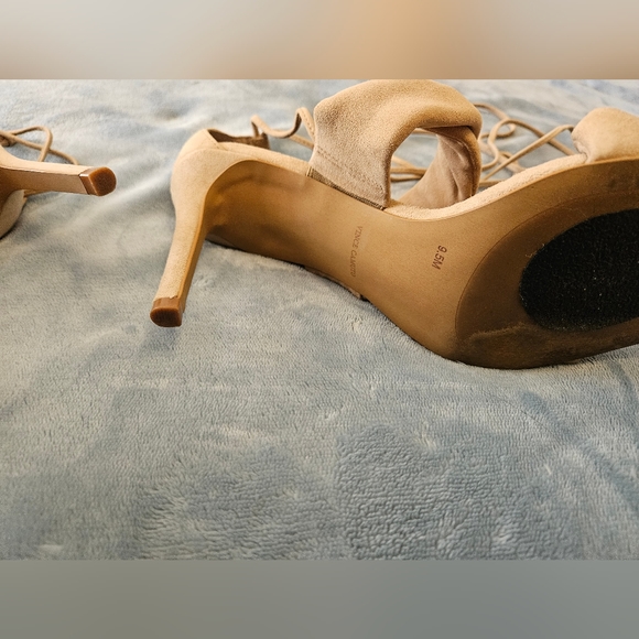 Vince Camuto Andrequa Sandal - Picture 3 of 13